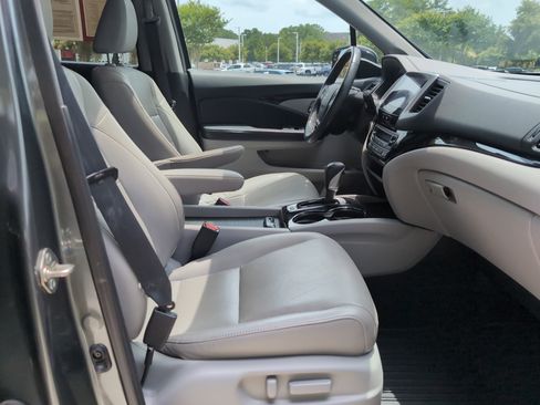 Used 2019 Honda Ridgeline RTL-E image 32