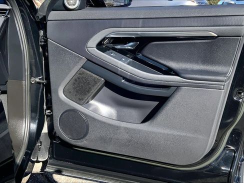 Used 2023 Land Rover Range Rover Evoque R-Dynamic S image 21