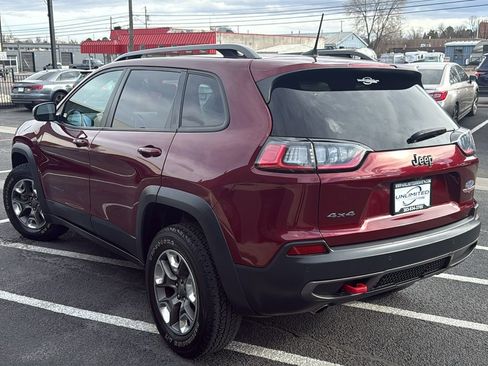 Used 2019 Jeep Cherokee Trailhawk w/ Cold Weather Group image 5