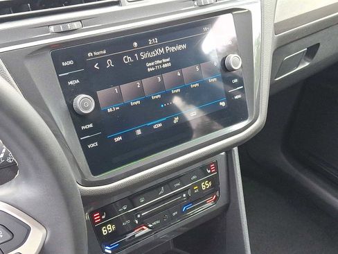 Used 2024 Volkswagen Tiguan SE image 13