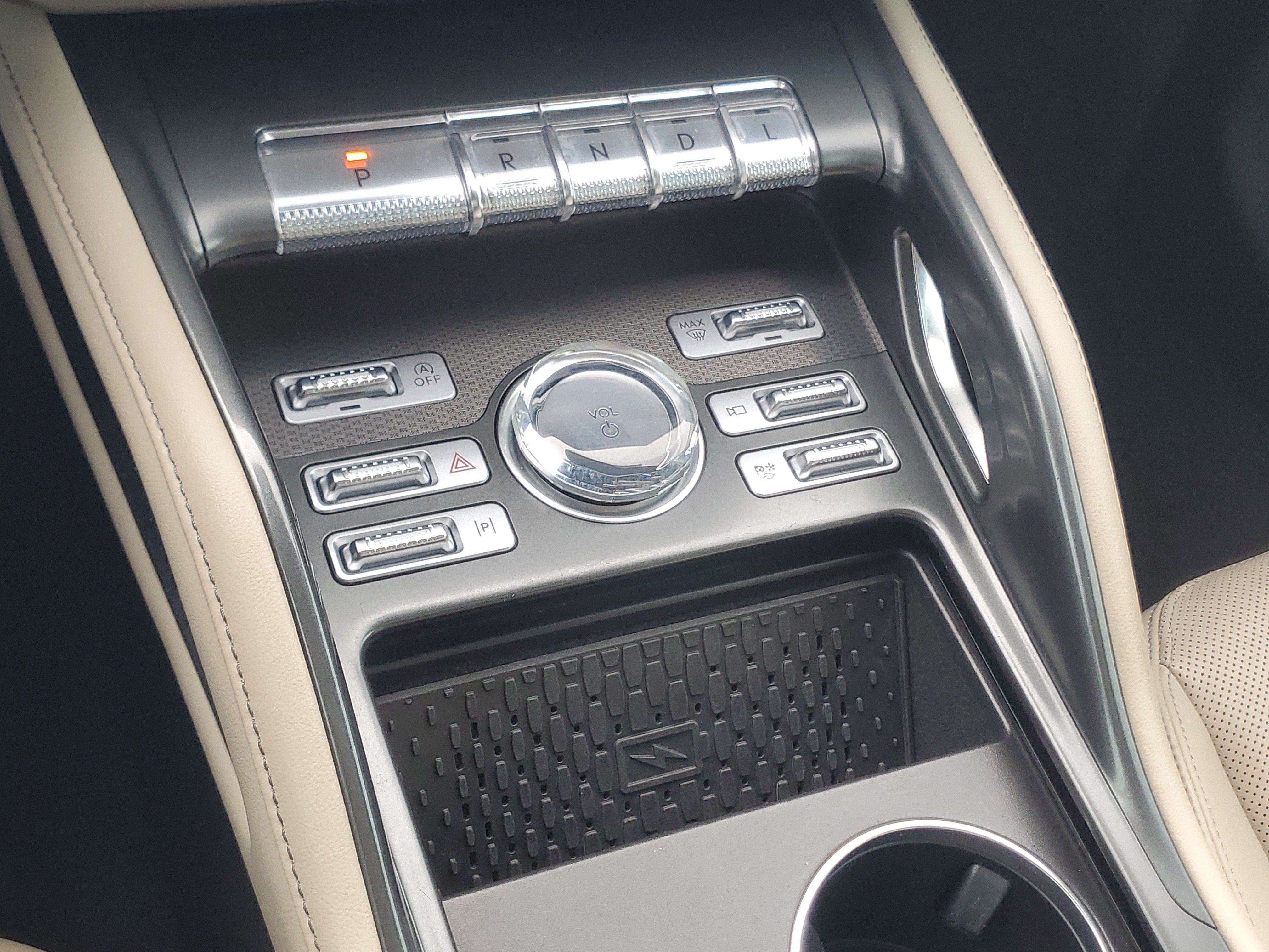 Used 2025 Lincoln Nautilus Premier w/ Equipment Group 102A AWD/4WD image 20