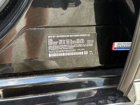 Used 2023 BMW X7 xDrive40i w/ Premium Package image 30