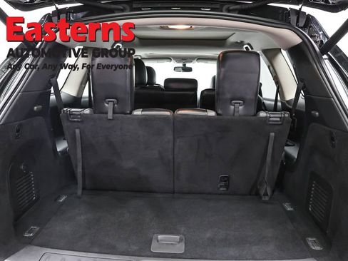 Used 2020 Nissan Pathfinder SL AWD/4WD image 8