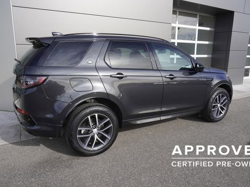 Used 2025 Land Rover Discovery Sport S image 4