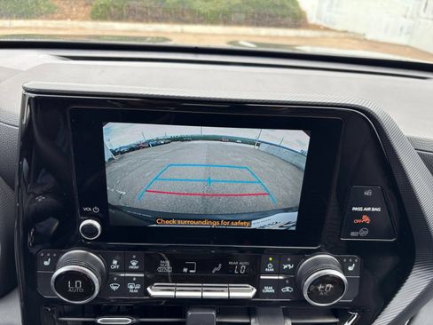 Used 2025 Toyota Highlander XSE AWD/4WD image 21