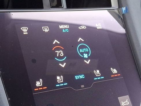 Certified 2025 Porsche Taycan image 14