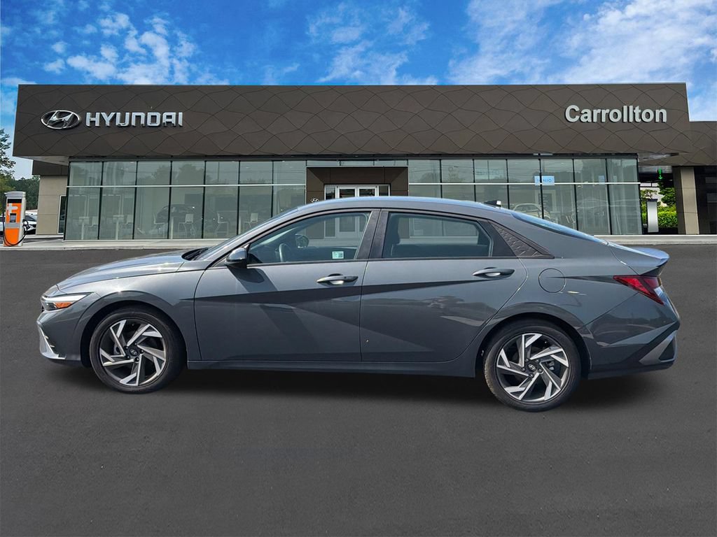 Certified 2025 Hyundai Elantra Sport FWD image 8