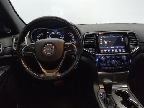 Used 2019 Jeep Grand Cherokee Laredo image 22