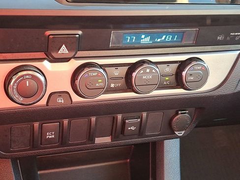 Used 2023 Toyota Tacoma SR image 17