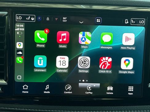 New 2027 Chrysler Pacifica Select FWD image 9