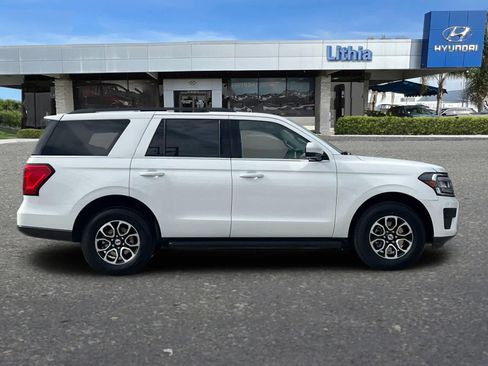 Used 2024 Ford Expedition XLT RWD image 9