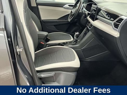 Used 2025 Volkswagen Taos SE AWD/4WD image 25