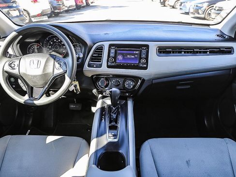 Used 2022 Honda HR-V LX image 12