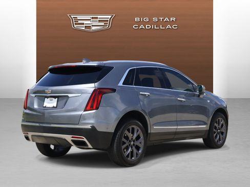 Used 2020 Cadillac XT5 Premium Luxury FWD image 5