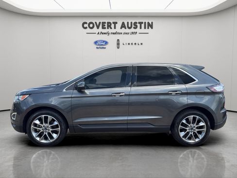 Used 2018 Ford Edge Titanium w/ Equipment Group 301A FWD image 2