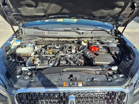 Certified 2022 Lincoln Corsair Reserve w/ Equipment Group 201A image 3