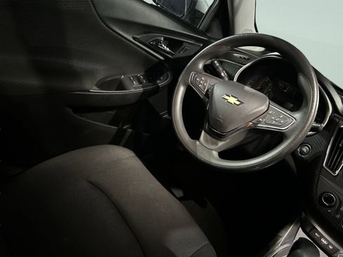 Used 2024 Chevrolet Malibu LT image 17