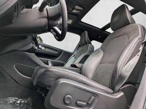 Certified 2021 Volvo XC40 P8 Recharge image 14