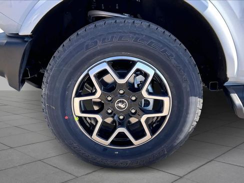 New 2026 Ford Bronco Outer Banks image 11