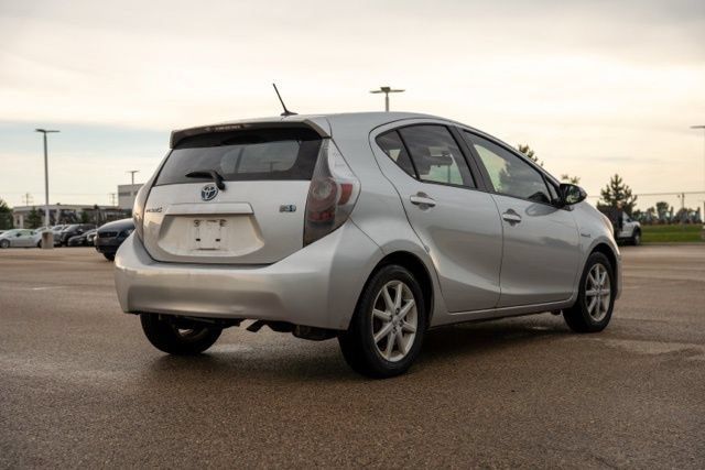 Used 2012 Toyota Prius C Three FWD image 7