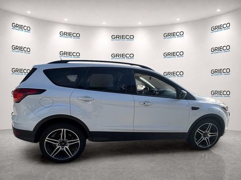 Used 2019 Ford Escape SEL FWD image 8