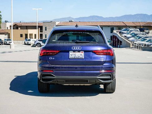 Used 2025 Audi Q3 2.0T Premium w/ Convenience Package image 3