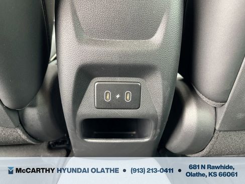 Certified 2024 Hyundai Venue Limited FWD image 21