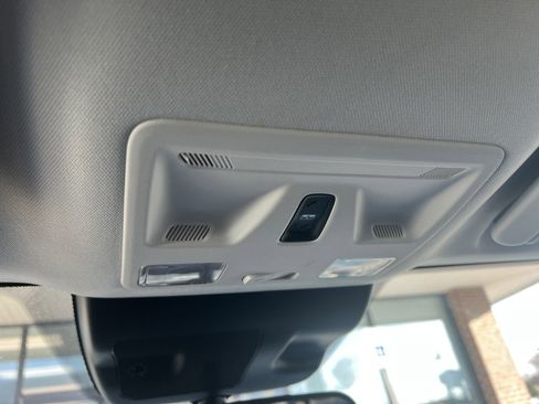 Used 2022 Ford Maverick XLT FWD image 26