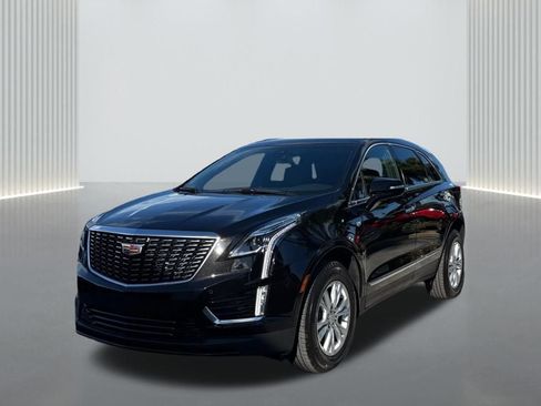 New 2025 Cadillac XT5 Luxury image 1