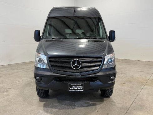 Used 2016 Mercedes-Benz Sprinter 2500 image 3