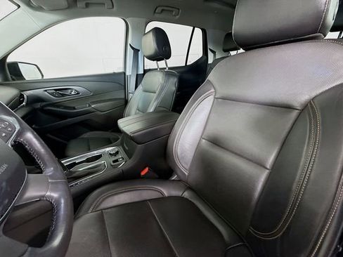 Used 2018 Chevrolet Traverse Premier w/ Redline Edition AWD/4WD image 23