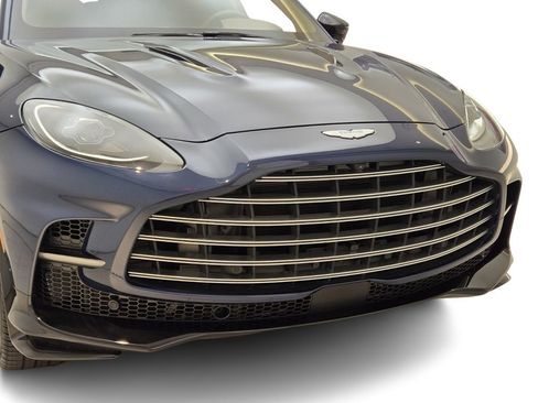 New 2025 Aston Martin DBX 707 image 4