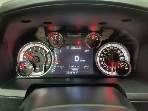 Used 2018 RAM 1500 Laramie w/ Convenience Group AWD/4WD image 20