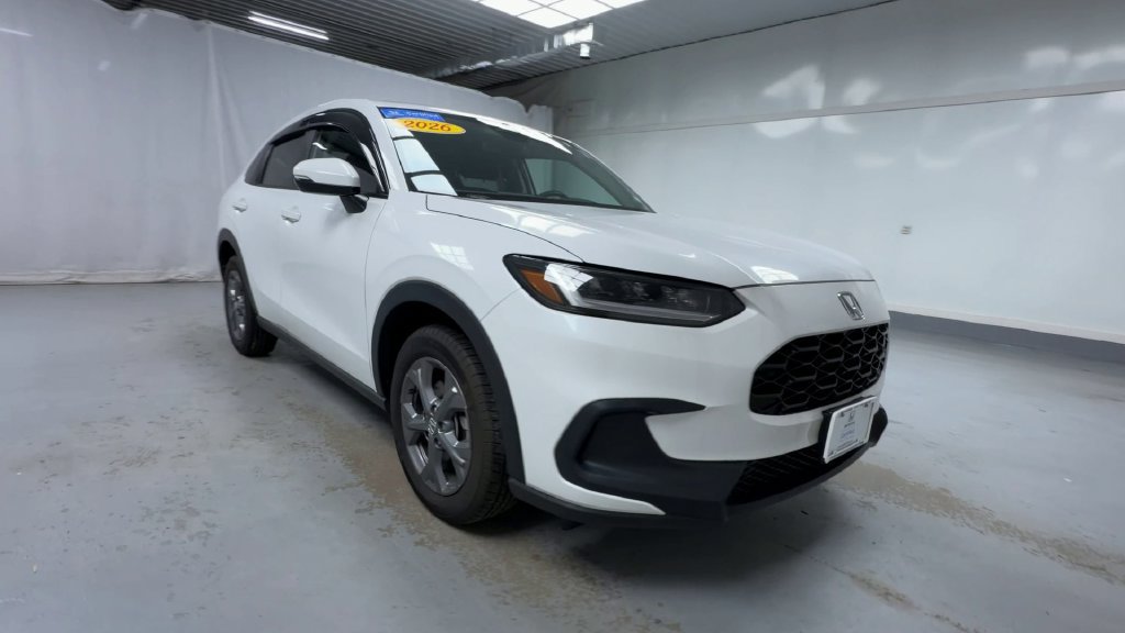 Used 2026 Honda HR-V LX image 2