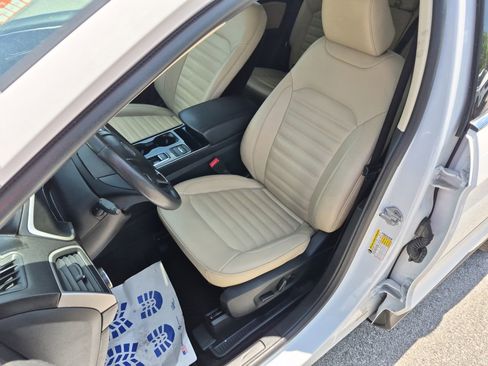 Used 2020 Ford Edge SEL AWD/4WD image 9