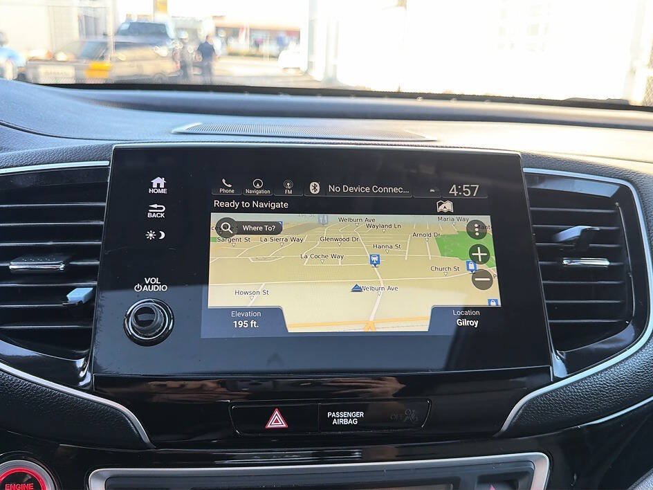 Used 2019 Honda Pilot Touring image 8