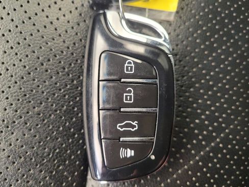 Used 2019 Kia Sorento EX FWD image 32