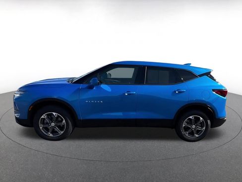 Used 2025 Chevrolet Blazer LT image 9