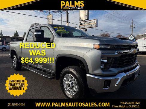 Used 2025 Chevrolet Silverado 2500 LT w/ Convenience Package AWD/4WD image 1