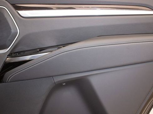 Used 2025 Cadillac Escalade Premium Luxury w/ Touring Package image 14