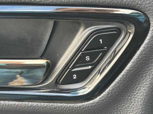 Used 2025 Dodge Durango R/T image 22