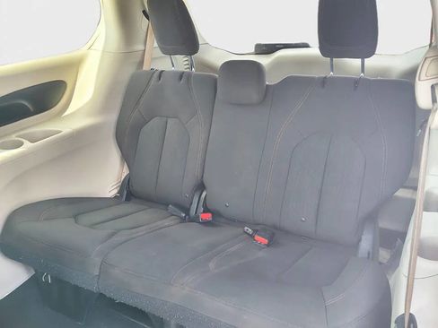 Used 2019 Chrysler Pacifica LX w/ Tire & Wheel Group image 16