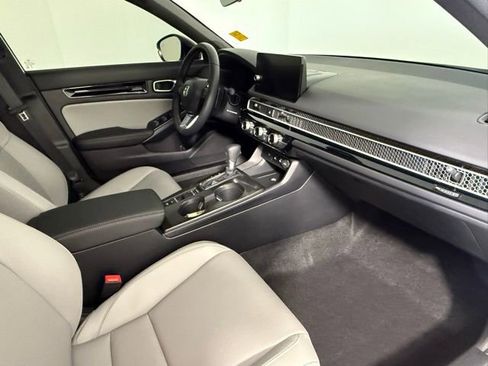 Used 2025 Honda Civic Sport Touring image 42