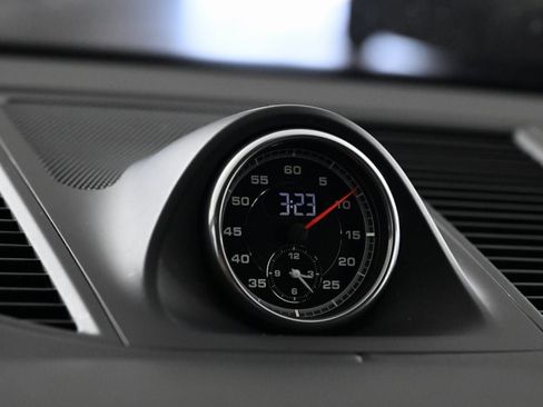 Used 2021 Porsche Macan Turbo w/ Premium Package Plus (PF0) image 34