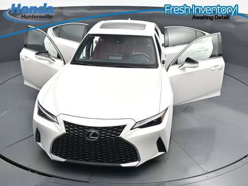 Used 2023 Lexus IS 300 w/ Comfort Package RWD image 39
