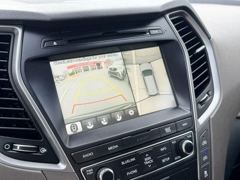 Used 2017 Hyundai Santa Fe Limited image 24