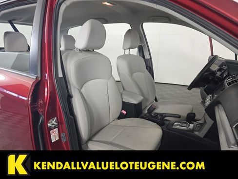 Used 2016 Subaru Forester 2.5i AWD/4WD image 28
