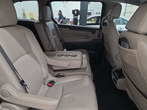 Used 2018 Honda Odyssey Touring image 44