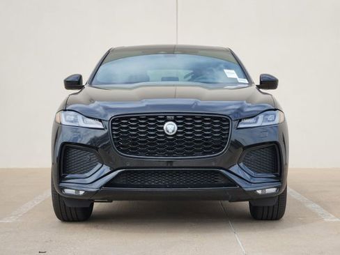 Used 2026 Jaguar F-PACE R-Dynamic S image 2