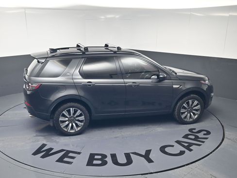 Used 2017 Land Rover Discovery Sport HSE Luxury image 16